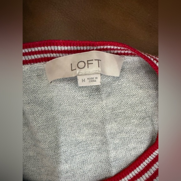 ❤️LOFT Gray Sweater with Red Heart Accent❤️ - Picture 7 of 8
